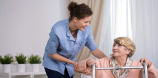 SE BUSCAN CUIDADORAS/ES (CON O SIN EXPERIENCIA), PARA CUIDADO DE ADULTOS MAYORES. TRABAJO A TURNOS servicios domiciliarios cuidadora de personas mayores home services maid of the home intern caregiver of the elderly