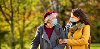 SE REQUIERE CUIDADORA DOMICILIARIA. TRABAJO A TURNOS, MEDIO TIEMPO Y/O TIEMPO COMPLETO cuidadora de adultos mayores elderly caregiver