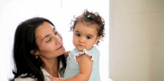 SE REQUIERE NIÑERA MEDIO TIEMPO, 5 DÍAS A LA SEMANA 4 HORAS DIARIAS TURNO DE MAÑANA niñera para bebe babysitter for baby care