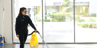 SE SOLICITA PERSONAL DE LIMPIEZA Y MANTENIMIENTO (AMBOS SEXOS) 3 DÍAS A LA SEMANA, TURNOS TARDE/NOCHE personal de limpieza para eventos cleaning staff female and male staff