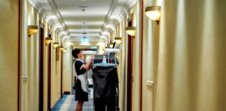 SE REQUIERE CAMARERO/A PARA LIMPIEZA DE HOTEL, JORNADA PARCIAL O COMPLETA. 20 VACANTES DISPONIBLES personal de limpikeza para hotel hotel cleaning staff female and male staff para limpieza de hotel