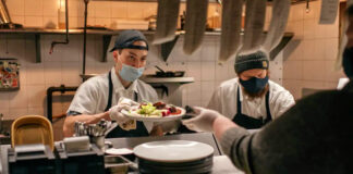 SE NECESITA PERSONAL PARA RESTAURANTE (HOMBRES Y/O MUJERES) TODOS LOS TURNOS, VARIOS PUESTOS DISPONIBLES personal para restaurante restaurant staff hombres y mujeres