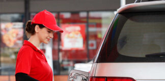 SE NECESITA PLAYERA/CAJERA PARA ATENCIÓN AL PUBLICO EN ESTACIÓN DE SERVICIO, MEDIO TIEMPO playera cajera para estacion de servicio playera cashier at service station