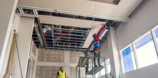 SE SOLICITAN TRABAJADORES DE CONSTRUCCIÓN, SE OFRECE BUEN PAGO. HORARIOS FLEXIBLES, PART TIME Y FULL TIME trabajadores de construccion drywal y pintura painter job construction staff