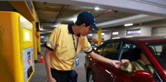 SE NECESITAN EMPLEADOS/FRANQUEROS PARA GARAJE, TRABAJO NOCTURNO (2 VACANTES) Empleados Franqueros Para Garaje Cleaner Employees For Garage male staff workers