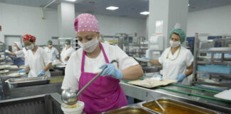 SE REQUIERE AUXILIAR DE COCINA (HOMBRES Y MUJERES) PARA RESIDENCIA DE ADULTOS MAYORES, MEDIO TIEMPO auxiliares de cocina para residencia de adultos mayores kitchen aids for nursing homes