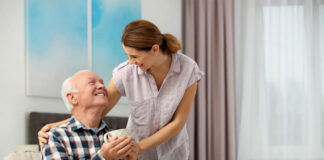 SE BUSCA CUIDADORA PARA CUBRIR GUARDIAS DE 6 HORAS DE DÍA, TRABAJO A TURNOS cuidadora de adultos mayores caregivers home care home caregivers