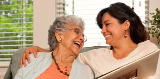 SOLICITAMOS CUIDADORA PARA CUIDO DE ADULTO MAYOR, TRABAJO A TURNOS JORNADA COMPLETA cuidadora domiciliaria home care cuidadora de adultos mayores elderly caregiver cuidadora para cuido de adulto mayor