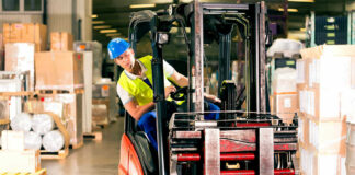 SE SOLICITAN OPERARIOS DE CARGA Y DESCARGA PARA ALMACÉN LOGÍSTICO, 5 DÍAS A LA SEMANA TIEMPO COMPLETO operarios de carga y descarga unloading and loading operators