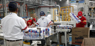 SE SOLICITAN EMPACADORES PARA EMPRESA DE EMBALAJE (HOMBRES Y MUJERES), JORNADA FULL TIME 1ER TURNO trabajadores para empresa de embalaje empacadores packers female and male staff