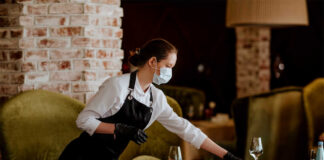 SE BUSCA PERSONAL DE COCINA, CAMARERAS/OS Y BARTENDER/BARWOMAN PARA RESTAURANTE/BAR, TURNO NOCHE personal para restaurante bar camarera para restaurante waitress for restaurant