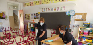 SE NECESITA PERSONAL PARA LIMPIEZA DE COLEGIO (HOMBRES Y MUJERES), MÍNIMA EXPERIENCIA. 4 HORAS POR LA TARDE DE LUNES A VIERNES Personal para limpieza de colegio janitors school cleaning staff limpiadoras auxiliar de limpieza para escuelas cleaning assistant in school limpieza de escuela