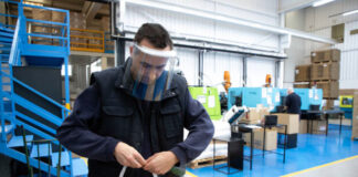 SE NECESITA OPERARIOS/AS DE PRODUCCIÓN (CON O SIN EXPERIENCIA), SIN ESTUDIOS. TIEMPO PARCIAL Y COMPLETO operario de produccion production staff female and male staff hombres y mujeres