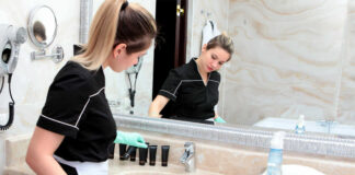Mucama mucamo para limpieza de hotel cleaning staff maid hotel personal para hotel hotel stafff