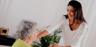 SE NECESITAN CUIDADORAS/ES PARA CUIDO ADULTOS MAYORES EN DOMICILIO. TIEMPO PARCIAL, TURNOS ROTATIVOS cuidadoras cuidadores cuidadora de anciana home care cuidadora domiciliaria home caregiver
