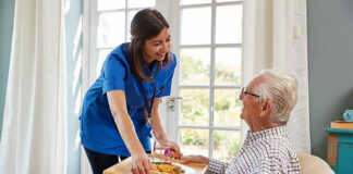 Cuidadora sin experiencia cuidadora de adulto mayor elderly caregiver cuidadora domiciliaria por horas