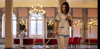 SE BUSCA PERSONAL DE LIMPIEZA Y DELIVERY A PIE (HOMBRES Y MUJERES), CON O SIN EXPERIENCIA. TRABAJO A TURNOS, 4 VACANTES Personal de limpieza y delivery a pie cleaning services female staff office cleaning staff