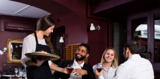 SE NECESITAN CAMARERAS/OS (CON O SIN EXPERIENCIA), TURNO NOCHE. 10 VACANTES camareras camareros para cafeterias waitress for cafeteria