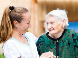 cuidadora elderly caregiver cuidadoras domiciliarias