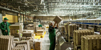 SE NECESITAN EMPACADORES/AS DE HUEVOS (CON O SIN EXPERIENCIA), FUL TIME 4 DÍAS A LA SEMANA empacadores de huevos operarios de empaque de huevos egg packing workers
