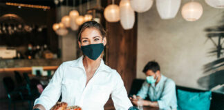 SE NECESITAN BARTENDER Y SALONEROS PARA IMPORTANTE HOTEL, PERSONAS RESPONSABLES. TIEMPO PARCIAL Y COMPLETO saloneros ay bartenders para hotel waitress