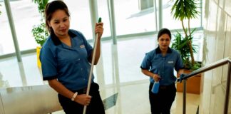 SE SOLICITA OPERARIA DE LIMPIEZA (MEDIA JORNADA) PARA IMPORTANTE EMPRESA, EXPERIENCIA MÍNIMA operaria de limpieza mujer