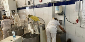 SE BUSCA PERSONAL DE LIMPIEZA (HOMBRES Y MUJERES), PARA IMPORTANTE PANADERÍA. MEDIO TIEMPO O COMPLETO, DÍAS Y HORARIO A CONVENIR Personal de Limpieza para panaderia cleaning staff of industrial plants, bakery company