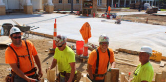 SE SOLICITA TRABAJADOR DE LA CONSTRUCCIÓN (NO SE REQUIERE EXPERIENCIA), FULL TIME DE LUNES A VIERNES. SE OFRECE EXCELENTES PAGO Y BENEFICIOS obrero de la construccion Construction worker