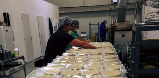 SE SOLICITAN EMPACADORES/AS DE TORTILLAS (CON O SIN EXPERIENCIA), 2DO TURNO. BUEN PAGO POR HORA Empacadores-as De Tortillas packers female and male staff personal masculino y femenino