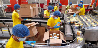 SE NECESITAN OPERARIOS DE EMPAQUE 2DO TURNO (HOMBRES Y MUJERES), NO SE REQUIERE EXPERIENCIA. PERSONAS CON DISPOSICIÓN PARA APRENDER Operarios de empaque sin experiencia hombres y mujeres Men and women inexperienced packaging operators