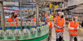 SELECCIONAMOS HOMBRES Y MUJERES PARA EMPRESA EMBOTELLADORA, LABORES DE PRODUCCIÓN (MÍNIMA EXPERIENCIA). TURNOS MAÑANA O NOCHE Hombres y Mujeres Para Empresa Embotelladora male and female Production Staff trabajadores