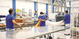 SOLICITAMOS AYUDANTE DE LAVANDERÍA (HOMBRES Y MUJERES), EXCELENTE PAGO Y BENEFICIOS. NO REQUIERE EXPERIENCIA Ayudante De Lavandería laundry helper