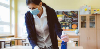 SE SOLICITA PERSONAL DE LIMPIEZA PARA COLEGIOS (CON O SIN EXPERIENCIA), TRABAJO POR HORAS Personal De Limpieza Para Colegios cleaning in school staff