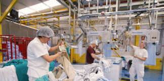 SE NECESITA AYUDANTE DE LAVANDERÍA (CON O SIN EXPERIENCIA), PARA RESIDENCIA DE MAYORES. BUEN PAGO Ayudante De Lavandería laundry helper