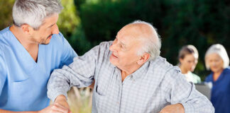 SE SOLICITA CUIDADOR/A DE PERSONA MAYOR (CON O SIN EXPERIENCIA). SE OFRECE BUEN PAGO, ALOJAMIENTO Y COMIDA Cuidador/a De Persona Mayor caregiver