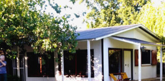 SE NECESITA SEÑOR Y SEÑORA/MATRIMONIO PARA CUIDADO Y MANTENIMIENTO DE CASA/CHACRA, SE OFRECE VIVIENDA Y EXCELENTE BENEFICIOS Matrimonio Para Cuidado care for marriage