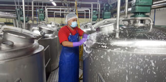 SE NECESITA MISCELÁNEO/OPERATIVO PARA PLANTAS PROCESADORAS DE ALIMENTOS (MÍNIMA EXPERIENCIA), HORARIOS NOCTURNOS Misceláneo/Operativo operators cleaning