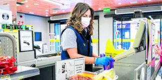 SE PRECISA CAJERO/REPONEDOR CON O SIN EXPERIENCIA (HOMBRE O MUJER), 25 HORAS SEMANALES Cajero/Reponedor Cashier/Stock Clerk