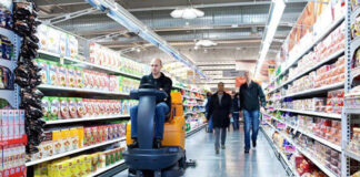SE SOLICITA PERSONAL DE LIMPIEZA PARA SUPERMERCADO (HOMBRES Y MUJERES), EXCELENTES CONDICIONES DE CONTRATACIÓN Y COMEDOR EN PLANTA Personal De Limpieza Para Supermercado supermarket cleaning staff