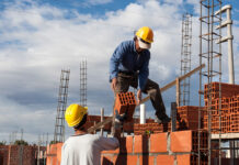 SE BUSCA AYUDANTE DE ALBAÑILERÍA PARA EMPRESA DE CONSTRUCCIÓN EN CHANDLER, ARIZONA (NO REQUIERE EXPERIENCIA). PAGO DE $18 A $24 POR HORA Peón De Albañilería masonry laborer