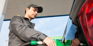 Expendedor/a De Combustible fuel dispenser