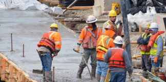 SE NECESITAN 6 PEONES/AS DE OBRA PARA EMPRESA CONSTRUCTORA (CONSTRUCCIONES DE CASAS), CONTRATO POR TIEMPO INDEFINIDO Peones/as De Obra construction worker