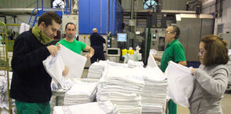 SOLICITAMOS PERSONAL PARA LAVANDERÍA DE HOTEL (HOMBRES Y MUJERES), NO ES NECESARIO EXPERIENCIA Personal Para Lavandería De Hotel hotel laundry staff