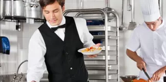 SE PRECISA AYUDANTE DE CAMARERO/A PARA RESTAURANTE (CON O SIN EXPERIENCIA), SALARIO SEGÚN CATEGORÍA MÁS INCENTIVOS Ayudante De Camarero/a Para Restaurante waiter assistant for restaurant