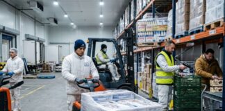 SE NECESITA MOZOS/AS DE ALMACÉN PARA EMPRESA DEL SECTOR FRÍO, NO SE REQUIERE EXPERIENCIA (5 HS DIARIAS). BUEN SALARIO ALmacén empresa del sector frío en España Mozos de almacén spain jobs warehouse operator Empleos Urgentes