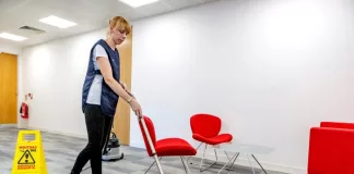SE NECESITA ASISTENTE DE LIMPIEZA CON O SIN EXPERIENCIA (HOMBRE O MUJER), JORNADA PART TIME 14 A 20 HORAS SEMANALES Asistente De Limpieza cleaning assistant