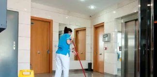 Limpiadores/as De Edificios building cleaners