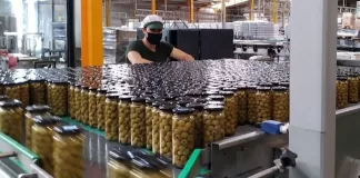 SE SOLICITAN OPERARIOS/AS PARA FÁBRICA DE ACEITUNAS (CON O SIN EXPERIENCIA), LABORES DE PRODUCCIÓN Y LIMPIEZA Operarios/as Para Fábrica De Aceitunas olive factory operators