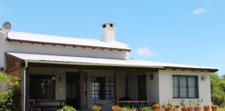 SE BUSCA SEÑOR Y SEÑORA PARA CUIDADO Y LIMPIEZA DE CASA QUINTA, EXCELENTE REMUNERACIÓN