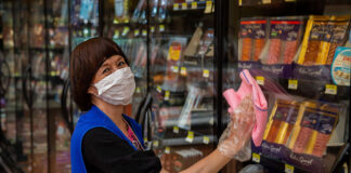 SE REQUIERE AUXILIAR DE LIMPIEZA PARA SUPERMERCADO (POCA EXPERIENCIA), SIN LIMITE DE EDAD. SALARIO COMPETITIVO Auxiliar De Limpieza cleaning assistant